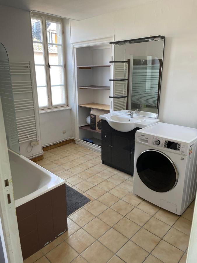 Charmant T2 Au 1Er Dans Residence Avec Parc Arbore Saint-Pierre-le-Moûtier Exterior photo